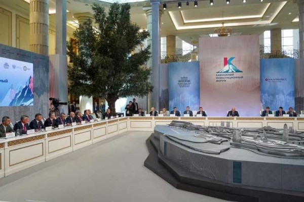 
Губернатор Владимиров на КИФ-2024 предложил привлечь федеральную поддержку для развития инфраструктуры Ставрополья