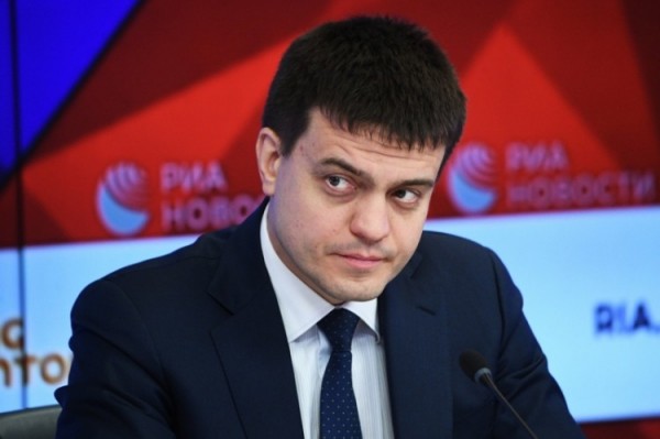 
Политолог: губернатору Котюкову нужно лично контролировать подбор глав городов, чтобы не происходило всяких казусов